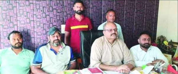 Former MLA Love Kumar Goldi accused the Deputy Speaker of misleading the people